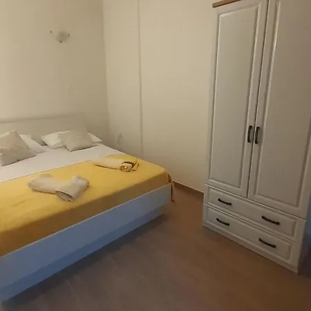 Apartman Two Bedroom With Sea View Slano